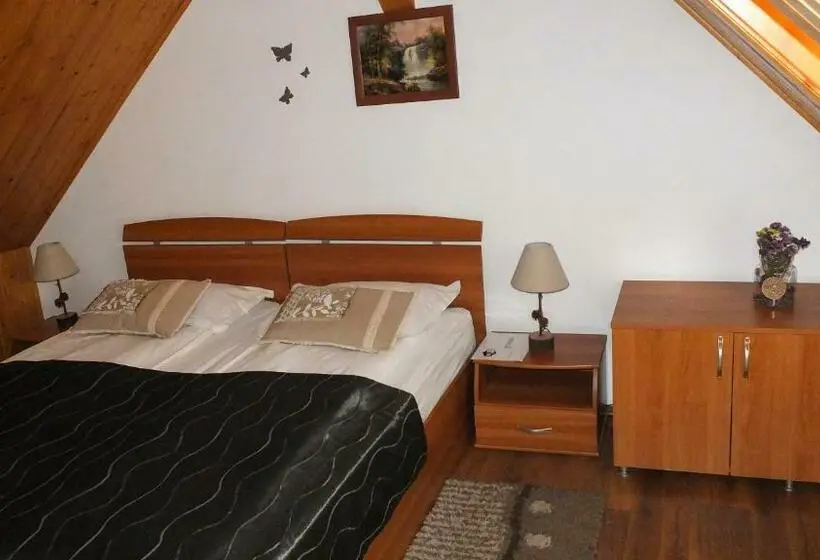 スタンダード４人部屋, Camere De Inchiriat Cascada