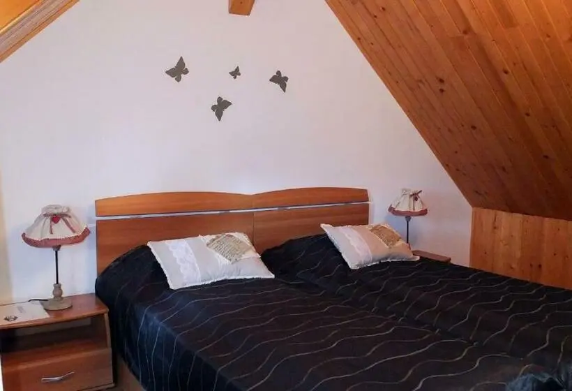 スタンダード４人部屋, Camere De Inchiriat Cascada