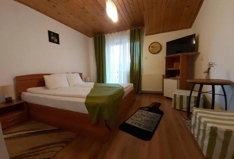スタンダードルーム, Camere De Inchiriat Cascada