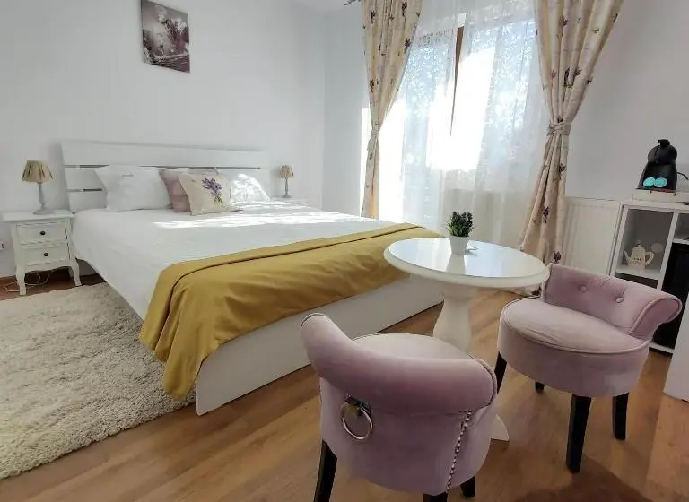 バスタブ付きデラックスルーム, Camere De Inchiriat Cascada