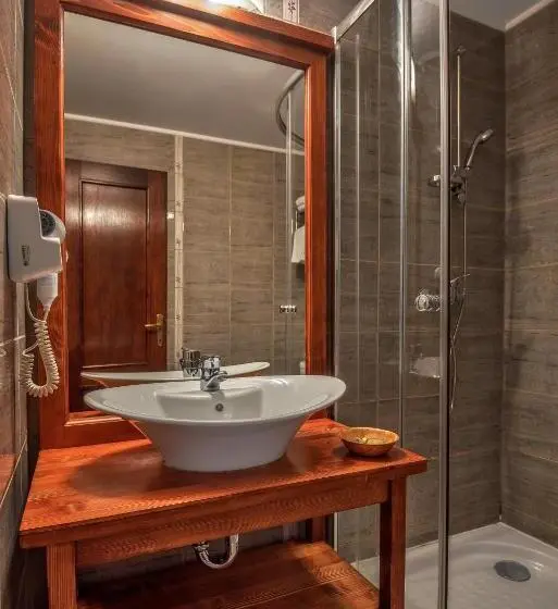 Economy-huone, Casa Muntelui