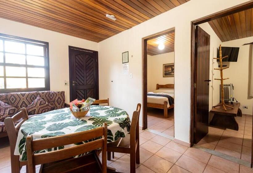 اتاق خانوادگی با چشمانداز کوه, Pousada 3 Pinheiros A 400m Do Museu Automotivo Carde