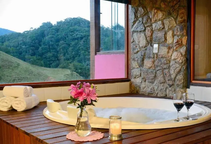 کلبه ییلاقی, Pousada Rio Dos Cristais