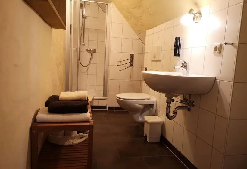1 Bedroom Apartment, Rittergut Positz
