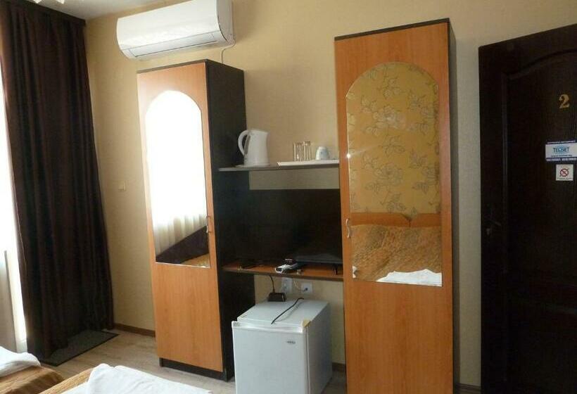 스탠다드 룸 공동 욕실, Tarnovski Dom Guest Rooms