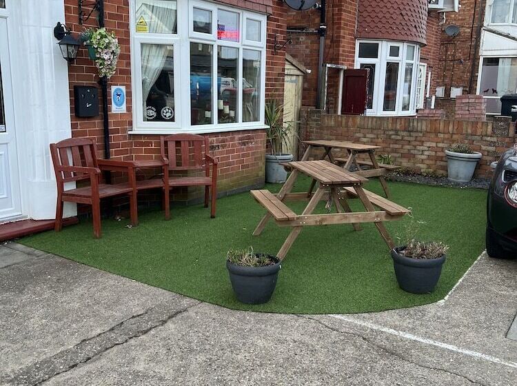 스탠다드 싱글 룸, The Singlecote