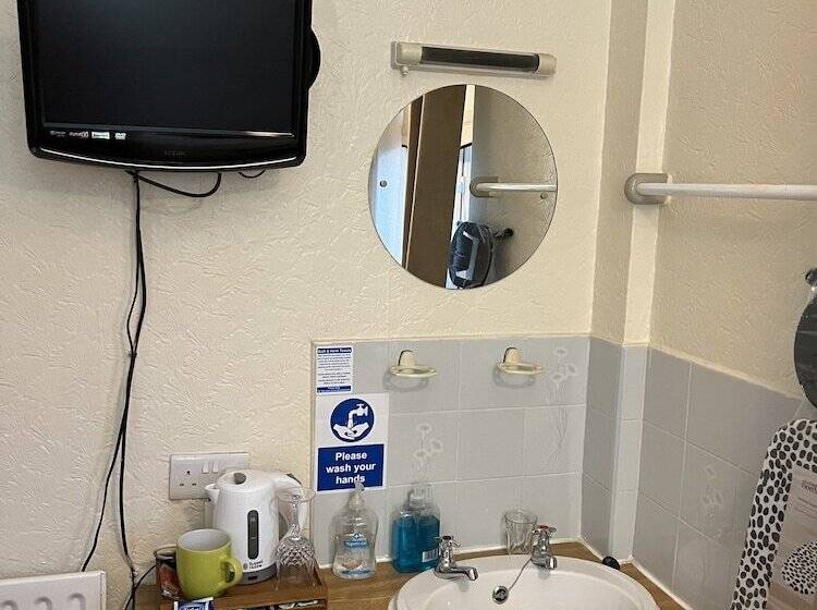 스탠다드 싱글 룸, The Singlecote