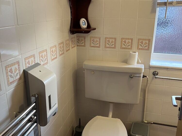 4인용 스탠다드 룸, The Singlecote