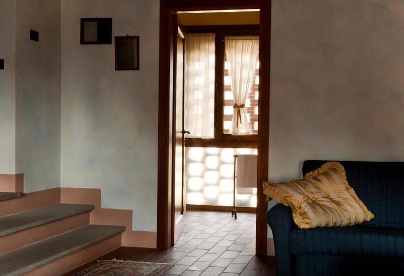 Номер Стандарт Трехместный, Agriturismo Fattoria Rozzalupi