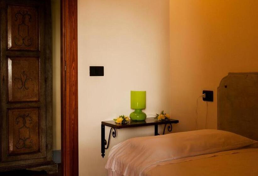 شقة غرفتين نوم مزودة بتراس, Agriturismo Fattoria Rozzalupi