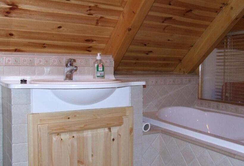 １ベッドルームペントハウスアパート, Csátó Vendégház