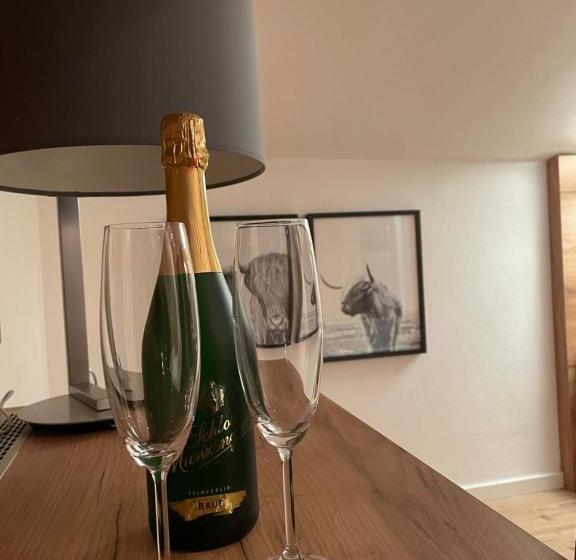 スタンダードルーム, Golf & Ski Chalet