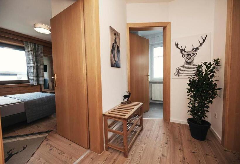 ファミリールーム, Golf & Ski Chalet