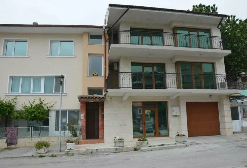 آپارتمان 2 خوابه, Guest House Mimosa