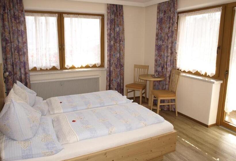 标准间, Haus Binder