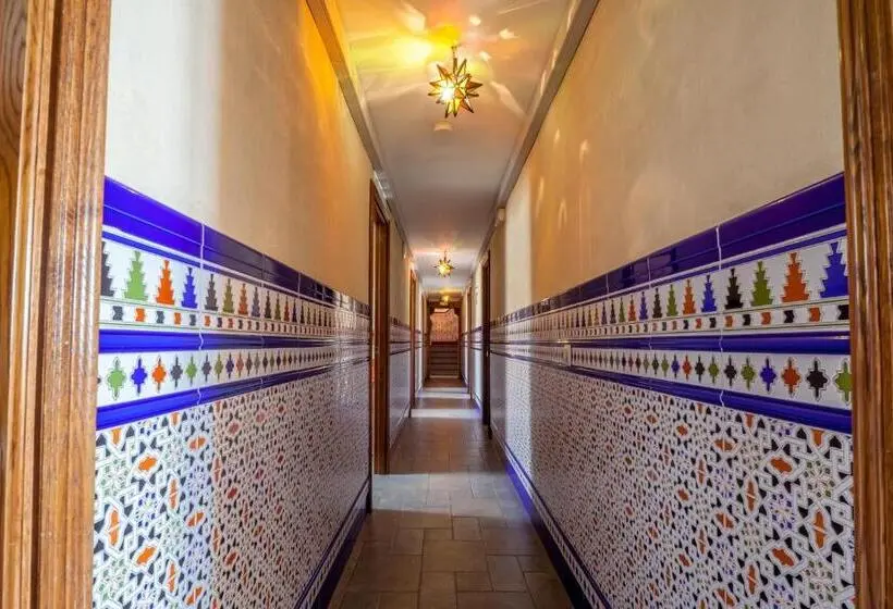 スーペリアールーム, Hostal El Asturiano