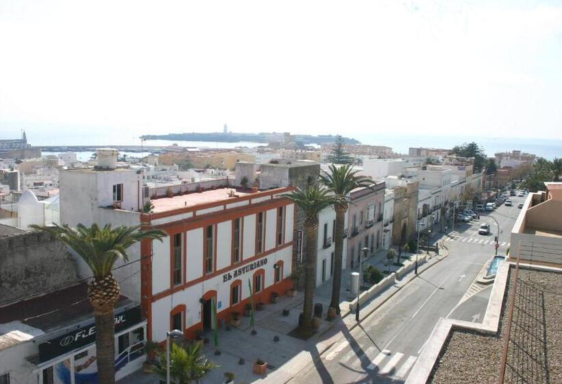 ファミリールーム, Hostal El Asturiano