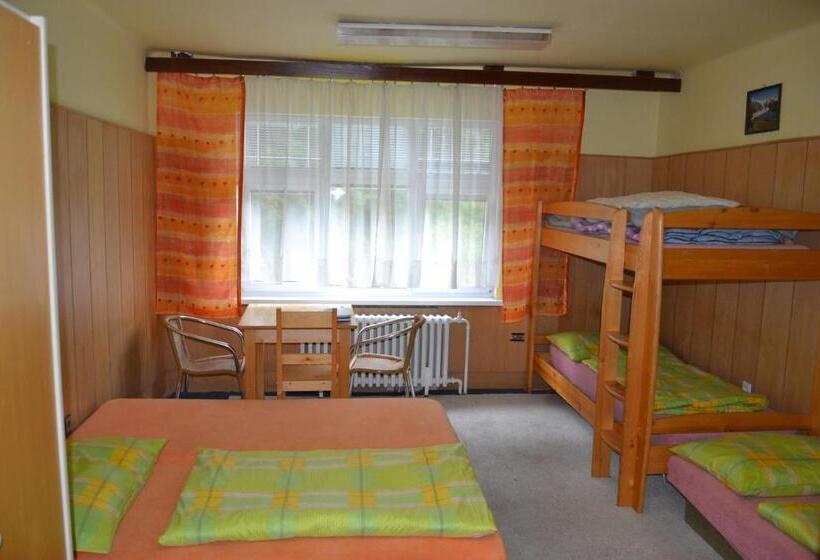 غرفة عائلية, Hostel Fortuna