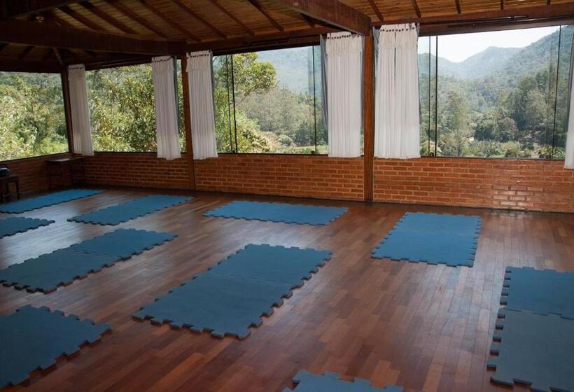 Люкс с Балконом, Spa E Hotel Fazenda Gaura Mandir