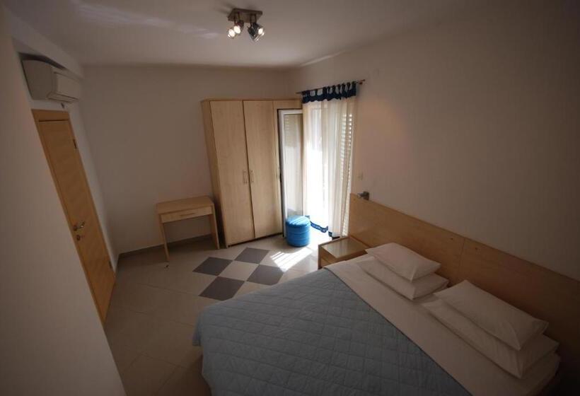 带1个卧室的带海景的公寓, Springs Apartments & Rooms