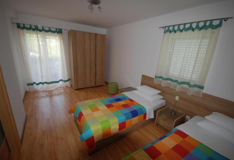 带2个卧室的公寓, Springs Apartments & Rooms