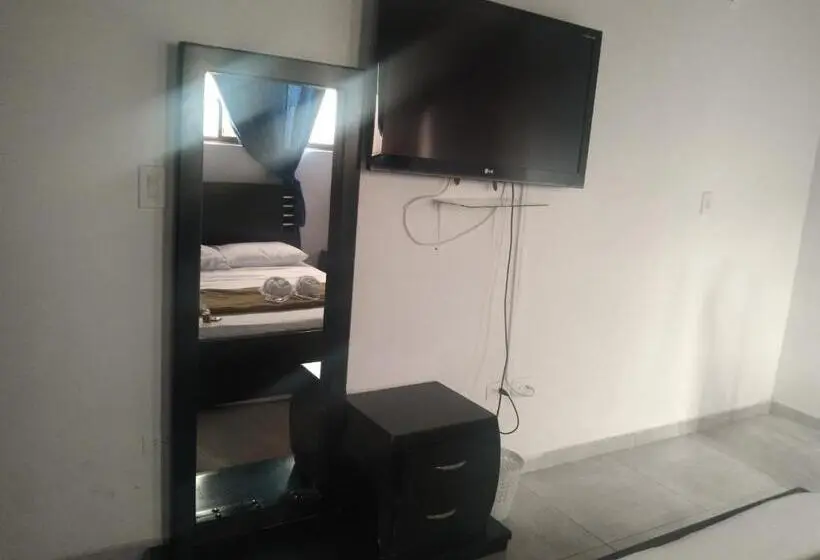 デラックスルーム, Hostal Bremen Jq