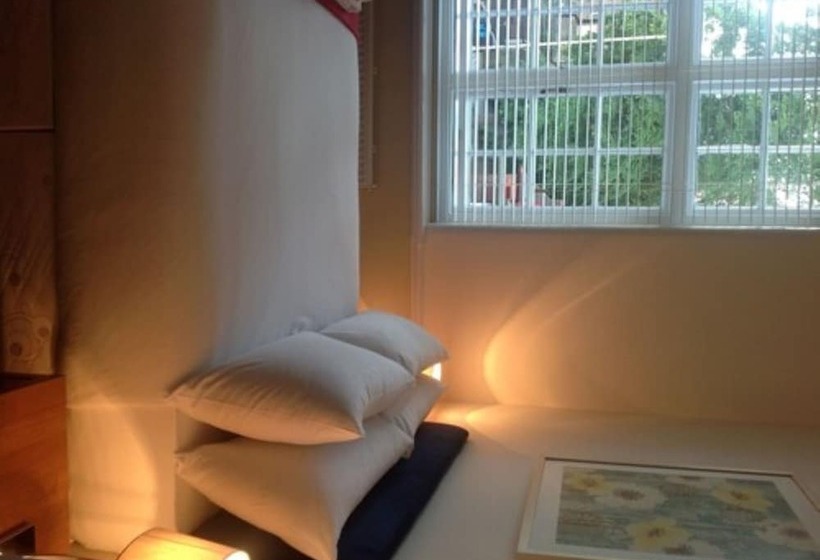 标准间, The Stag Enfield