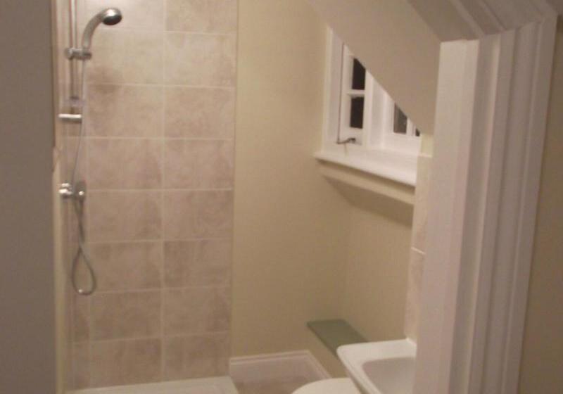 标准单人间共用浴室, The Stag Enfield