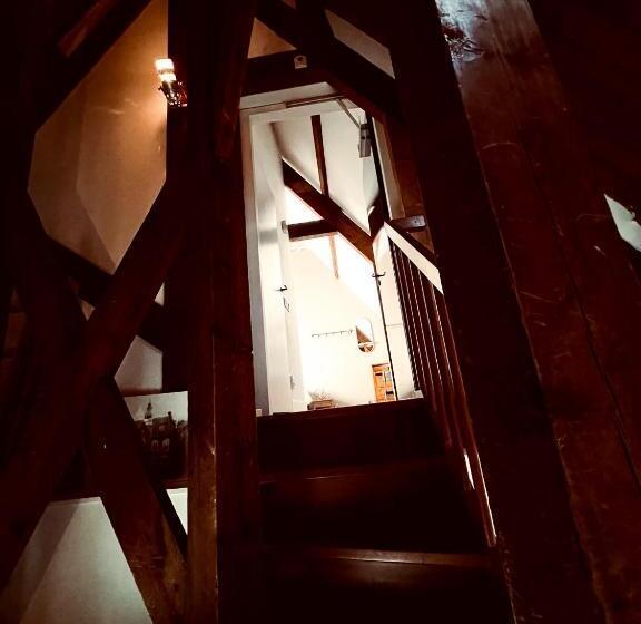 Номер Стандарт, Het Oude Raadhuis