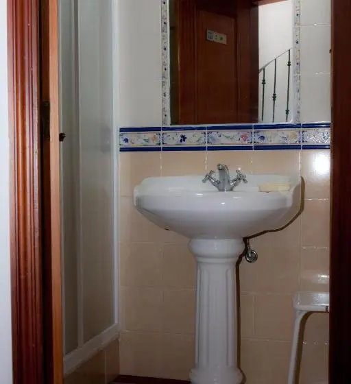 اتاق استاندارد با سرویس بهداشتی مشترک, Guest House Capitao Mor