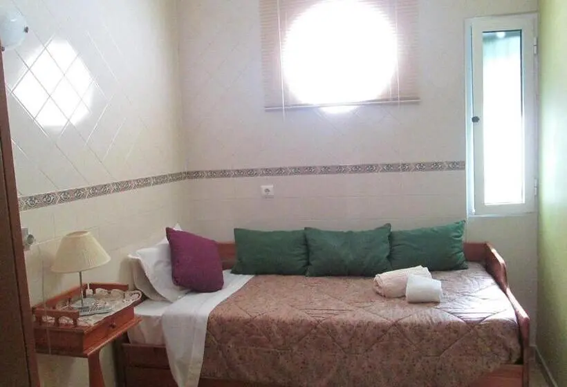 اتاق اکونومی یک تخته, Guest House Capitao Mor