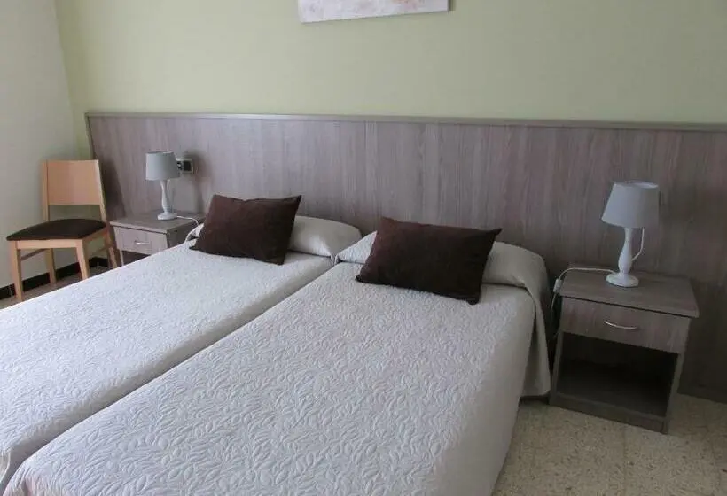 スタンダードルーム, Hostal Can Bassalis