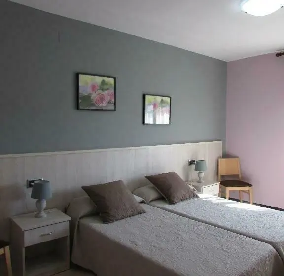 スタンダードルーム, Hostal Can Bassalis