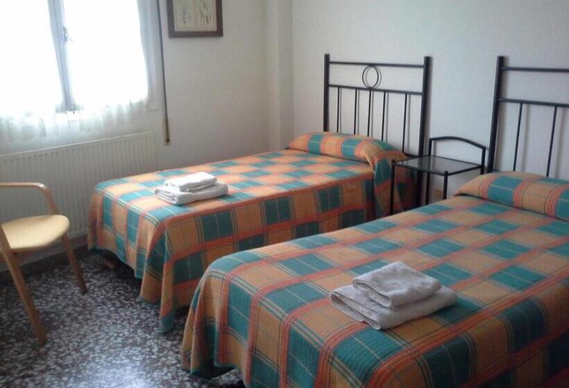 Номер Стандарт Совместная Ванная, Pensión Lacasta