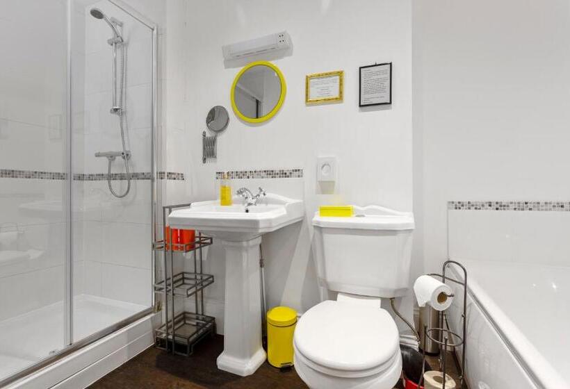 חדר אקזקיוטיב לשלושה, Mama’s Inn Boutique Guest House