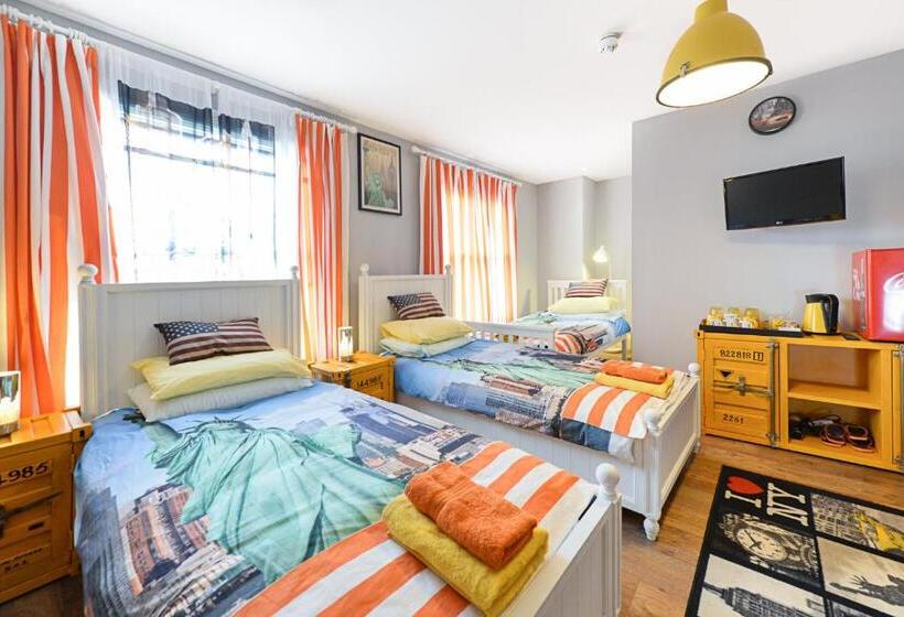 חדר אקזקיוטיב לשלושה, Mama’s Inn Boutique Guest House