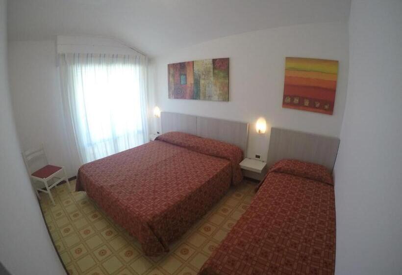 آپارتمان 1 خوابه با بالکن, Residence Zenith   Agenzia Cocal