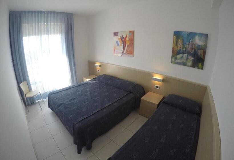 آپارتمان 2 خوابه با چشم‌انداز دریا, Residence Zenith   Agenzia Cocal