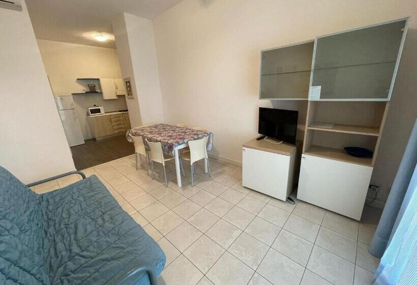 آپارتمان 2 خوابه با چشم‌انداز دریا, Residence Zenith   Agenzia Cocal