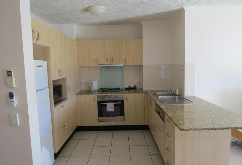 침실 2개 아파트, The Village At Burleigh