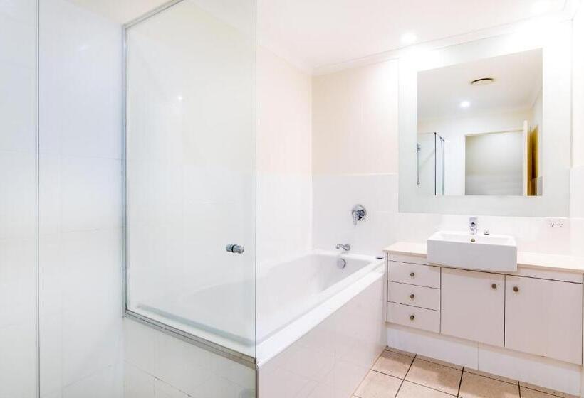 1침실 펜트하우스 아파트, The Village At Burleigh