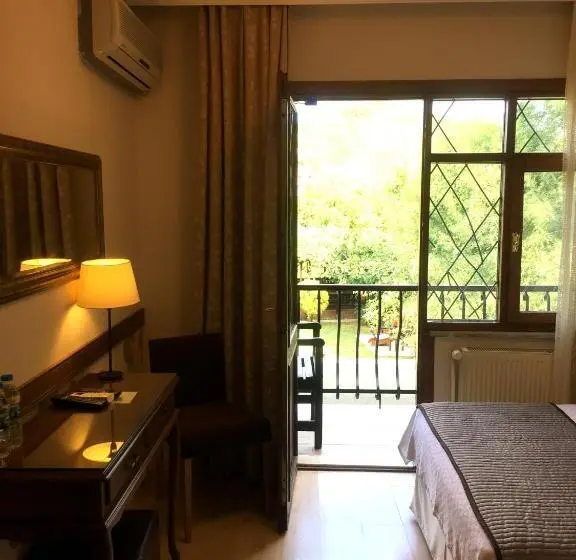 庭の見えるバルコニー月スタンダードルーム, Agva Piccolo Mondo Hotel   Adults Only