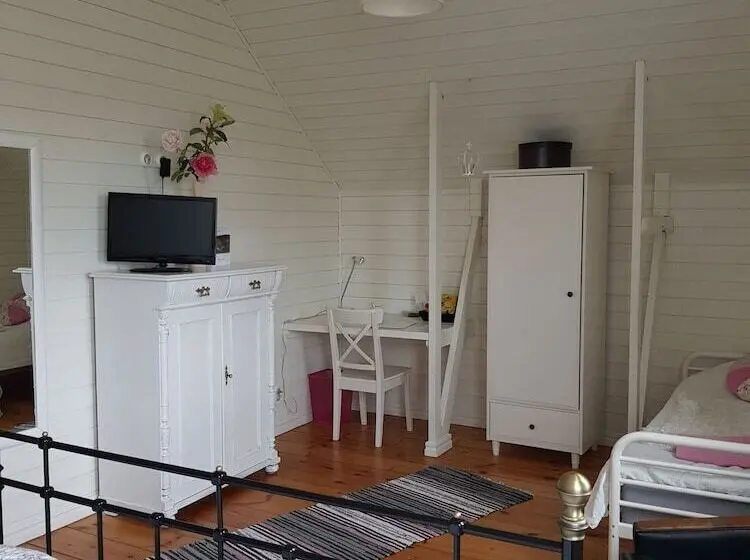 Quarto Triplo Standard Casa de Banho Partilhada, Bashults Gård