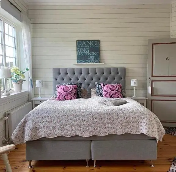 Quarto Quádruplo Standart Casa de Banho Partilhada, Bashults Gård
