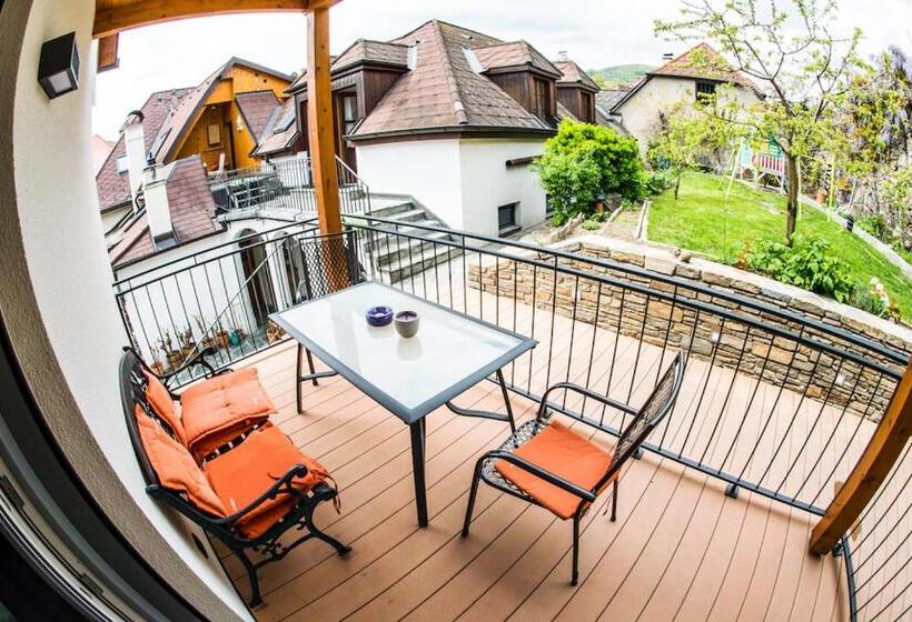 إستوديو قياسى, Gästehaus Haiminger Ehemalig Schmelz