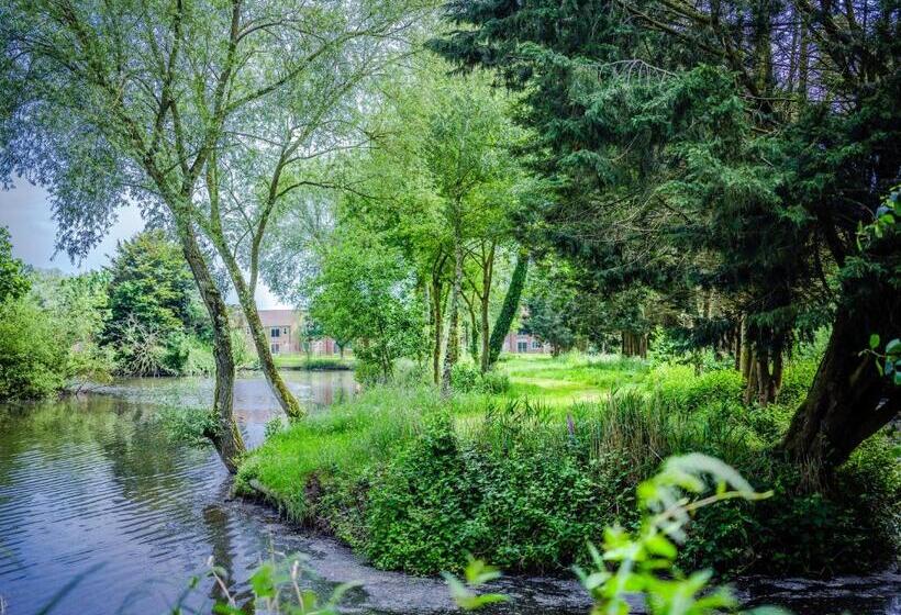 בקתה, Lakeview Holiday Cottages