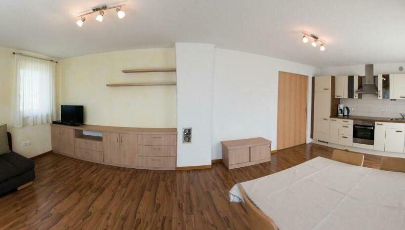 Apartamento 2 Dormitórios, Residence Fiegl