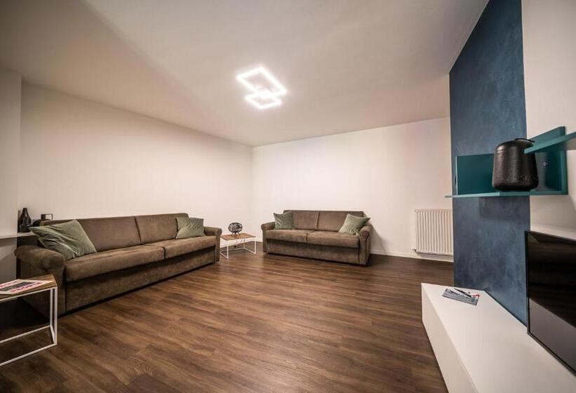 דירת חדר, Appartamenti Vasco Renna Surf Center