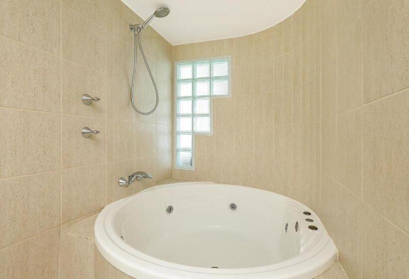 דירת שני חדרים עם מרפת, Cerulean Apartments