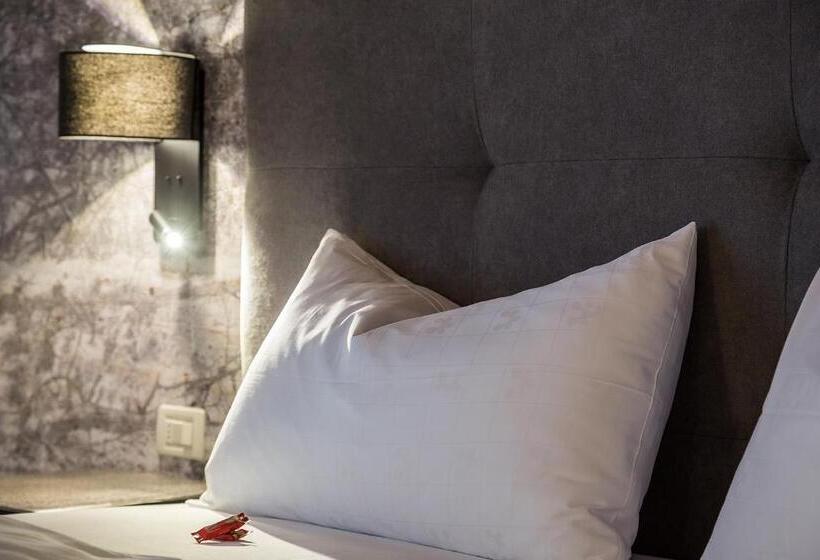 2 Bedrooms Apartment Mountain View, Eden Apartments